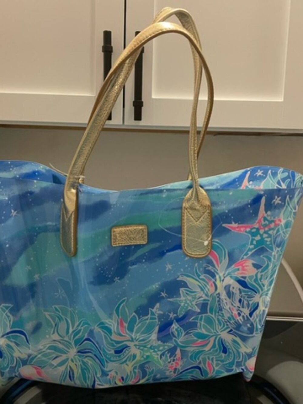 Lilly Pulitzer BREEZY TOTE in pattern Bennet Blue Celestial Seas NWT